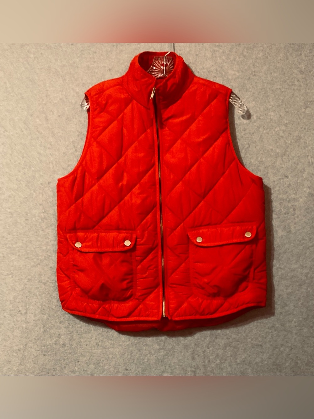 Andrea Jovine Women's Classic Bright Red Quilted women's Puffer Vest Sz L